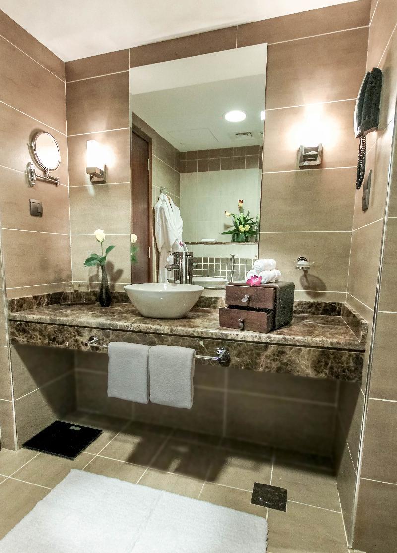 Danat Capital Hotel Абу-Даби Экстерьер фото